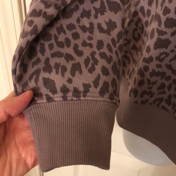 Beautiful Animal Print Hoodie - Picture 4 of 8